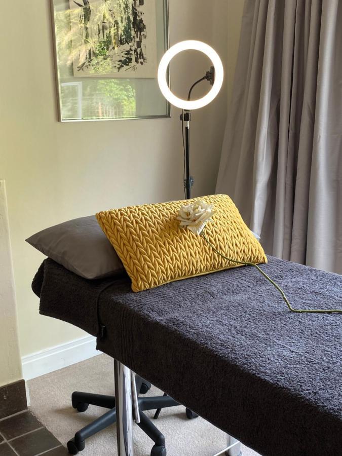 Vair's Place Guest House in Sandton Paulshof - Apartment, Lux Suites&Spa Johannesbourg Extérieur photo