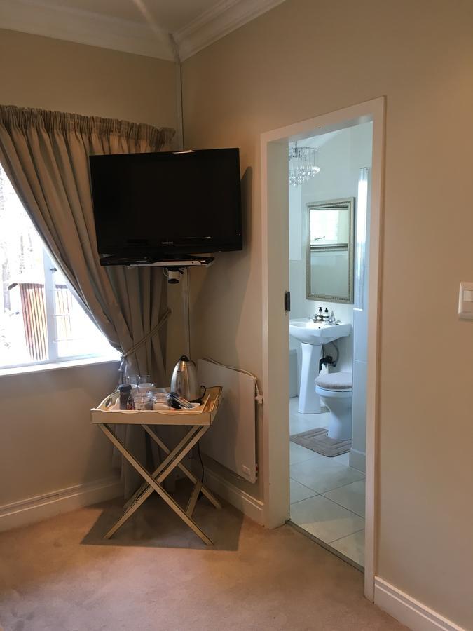 Vair's Place Guest House in Sandton Paulshof - Apartment, Lux Suites&Spa Johannesbourg Extérieur photo